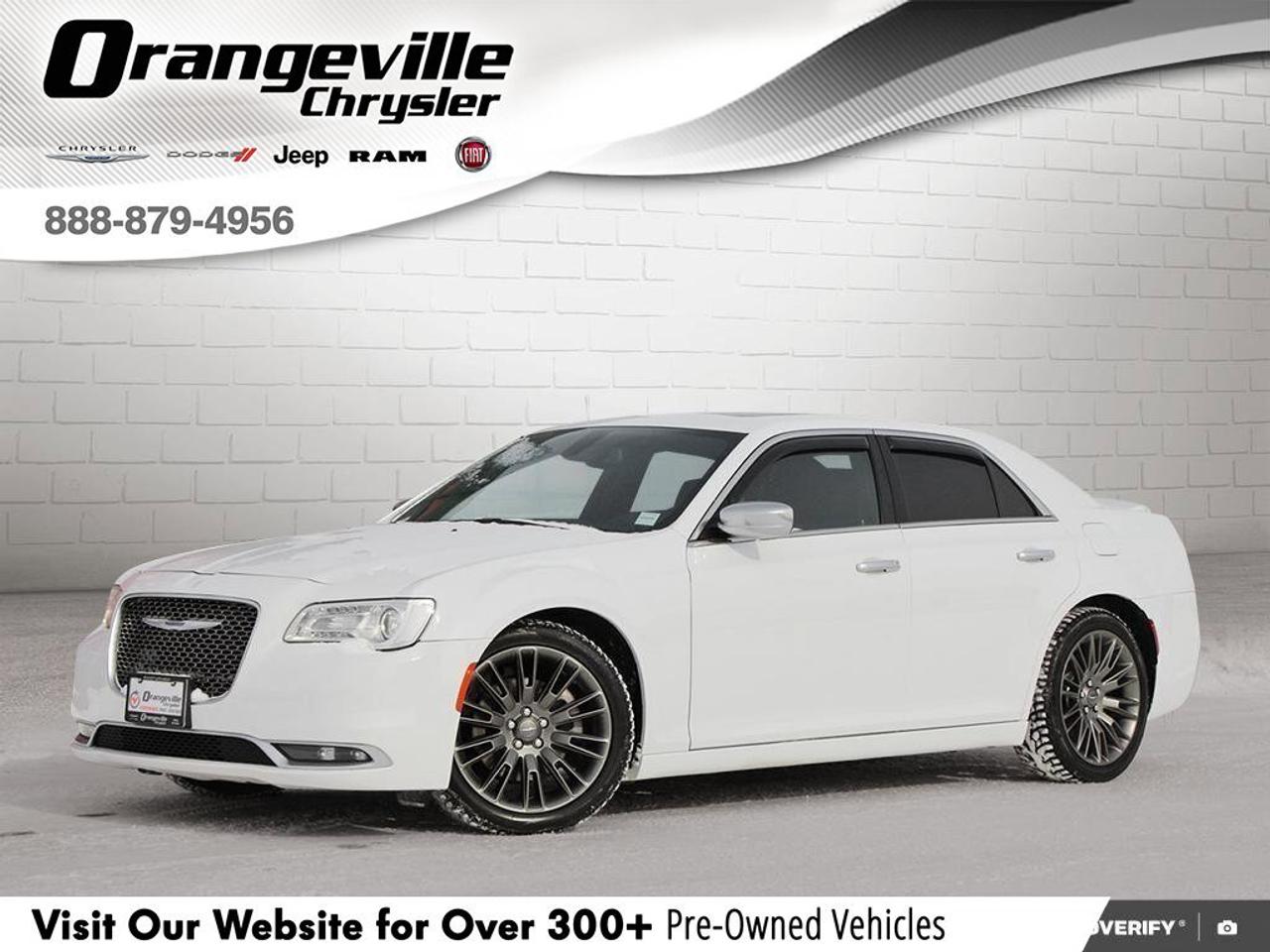 2017 Chrysler 300 4dr Sdn 300C Platinum RWD Photo0