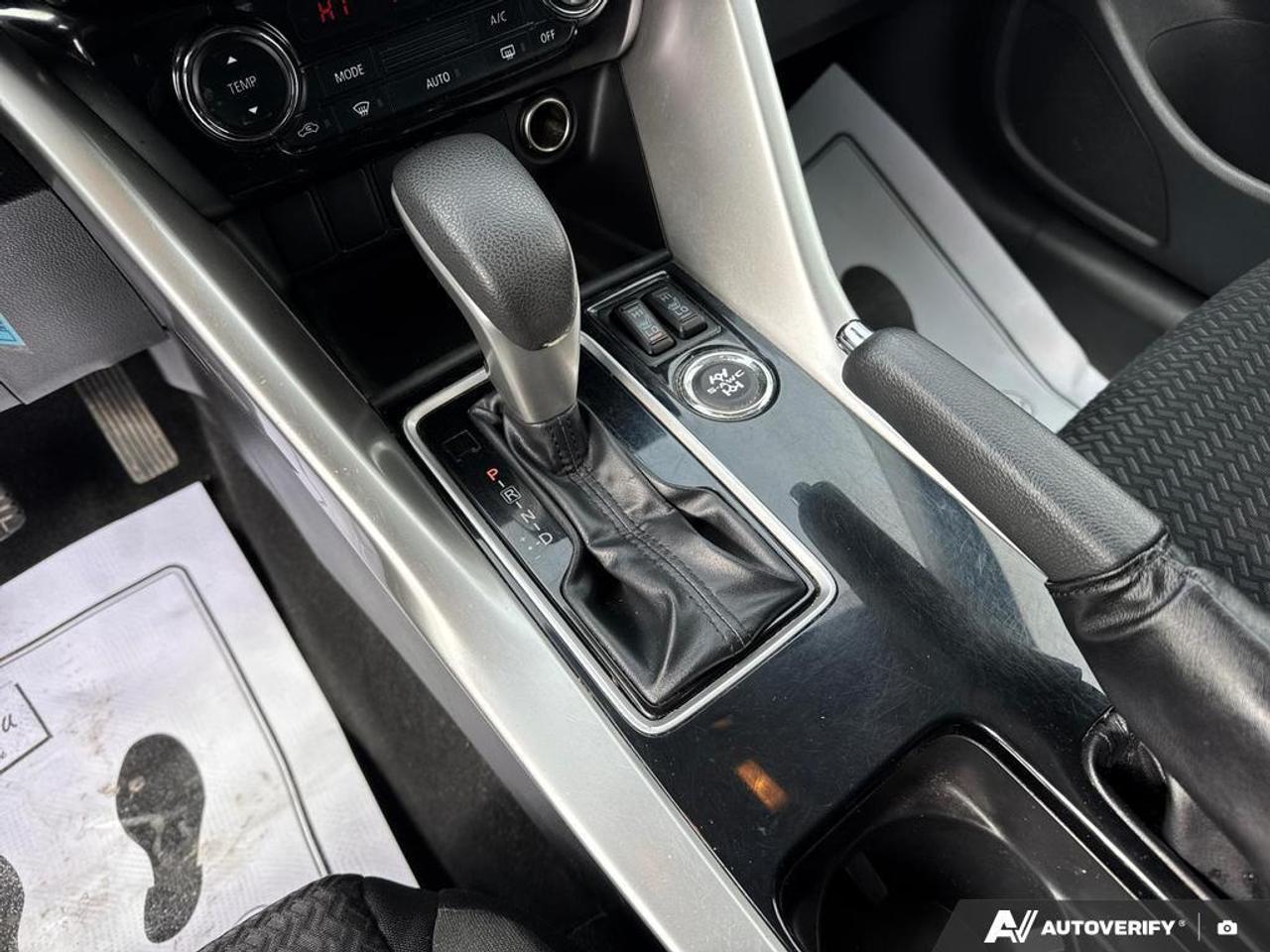 2022 Mitsubishi Eclipse Cross ES BACKUP CAM   HEATED SEATS   KEYLESS ENTRY   SIR Photo