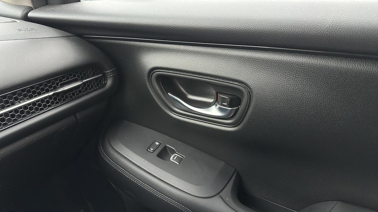 2023 Honda HR-V EX-L Photo