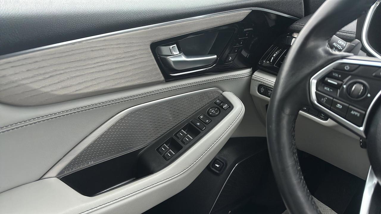 2022 Acura MDX SH-AWD Photo