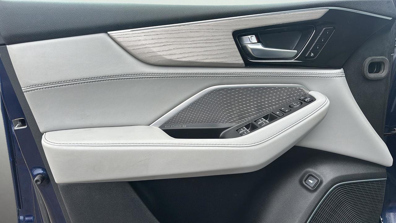 2022 Acura MDX SH-AWD Photo