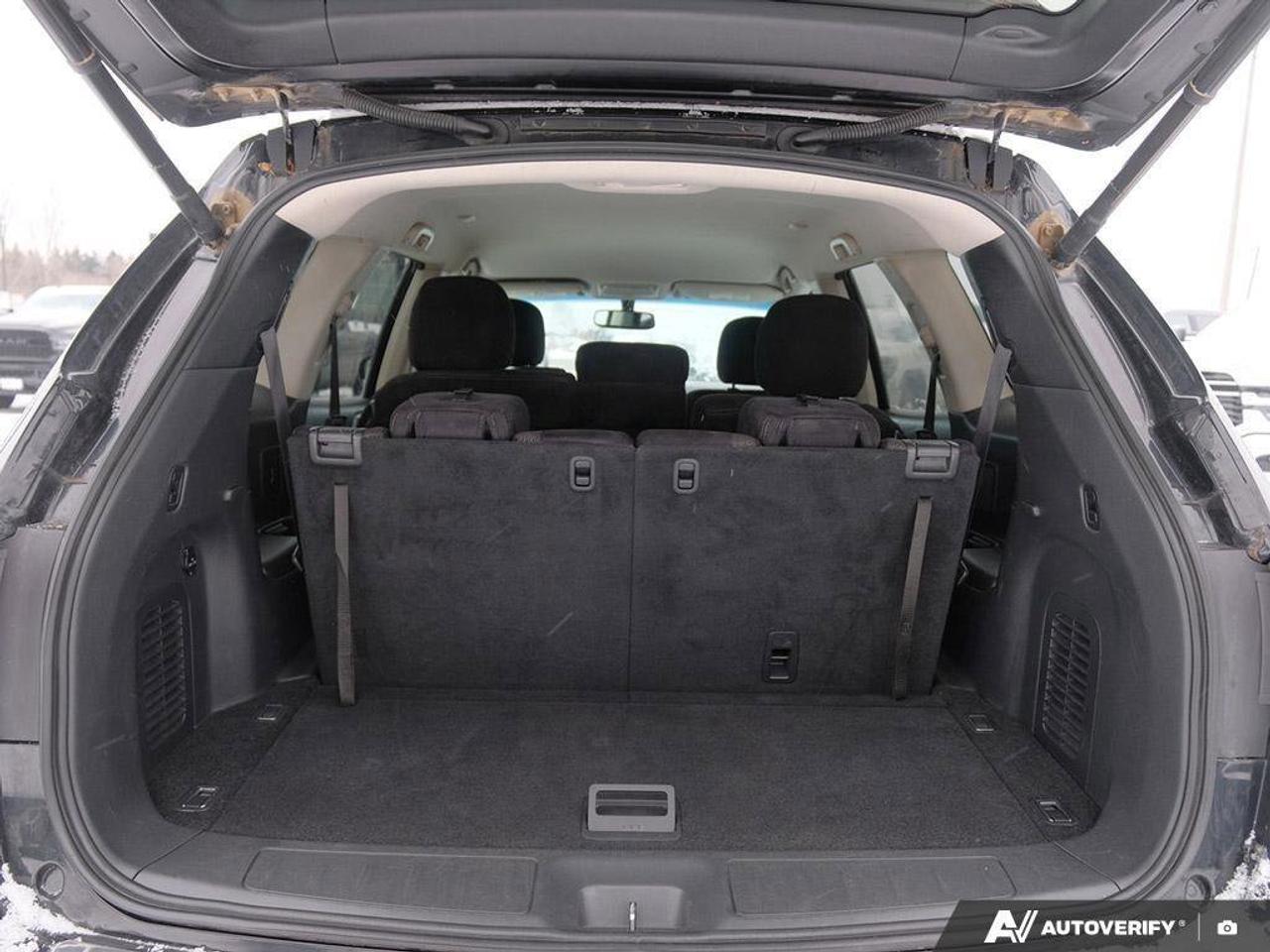 2016 Nissan Pathfinder  Photo