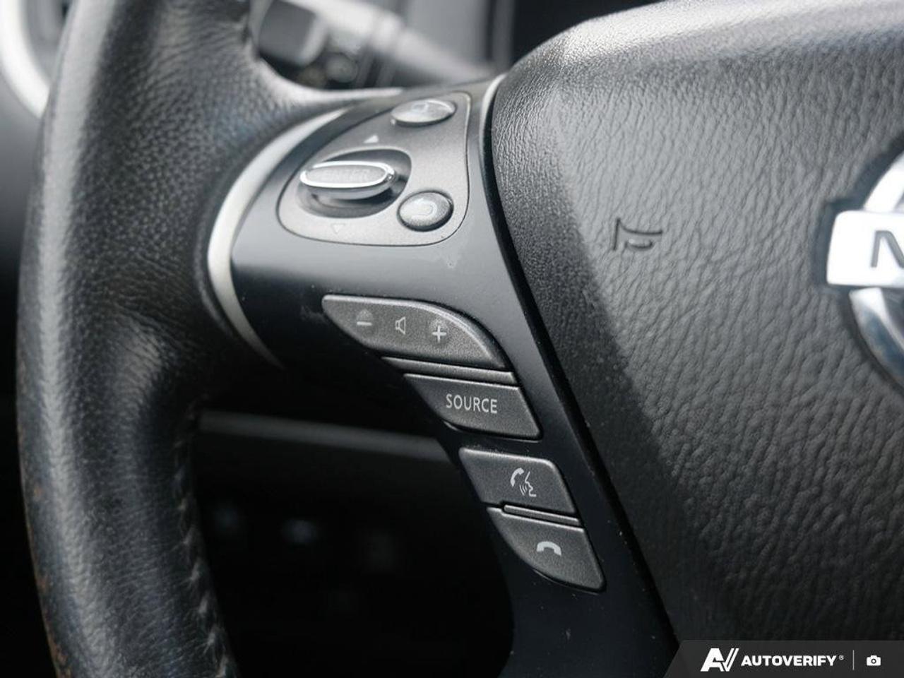 2016 Nissan Pathfinder  Photo