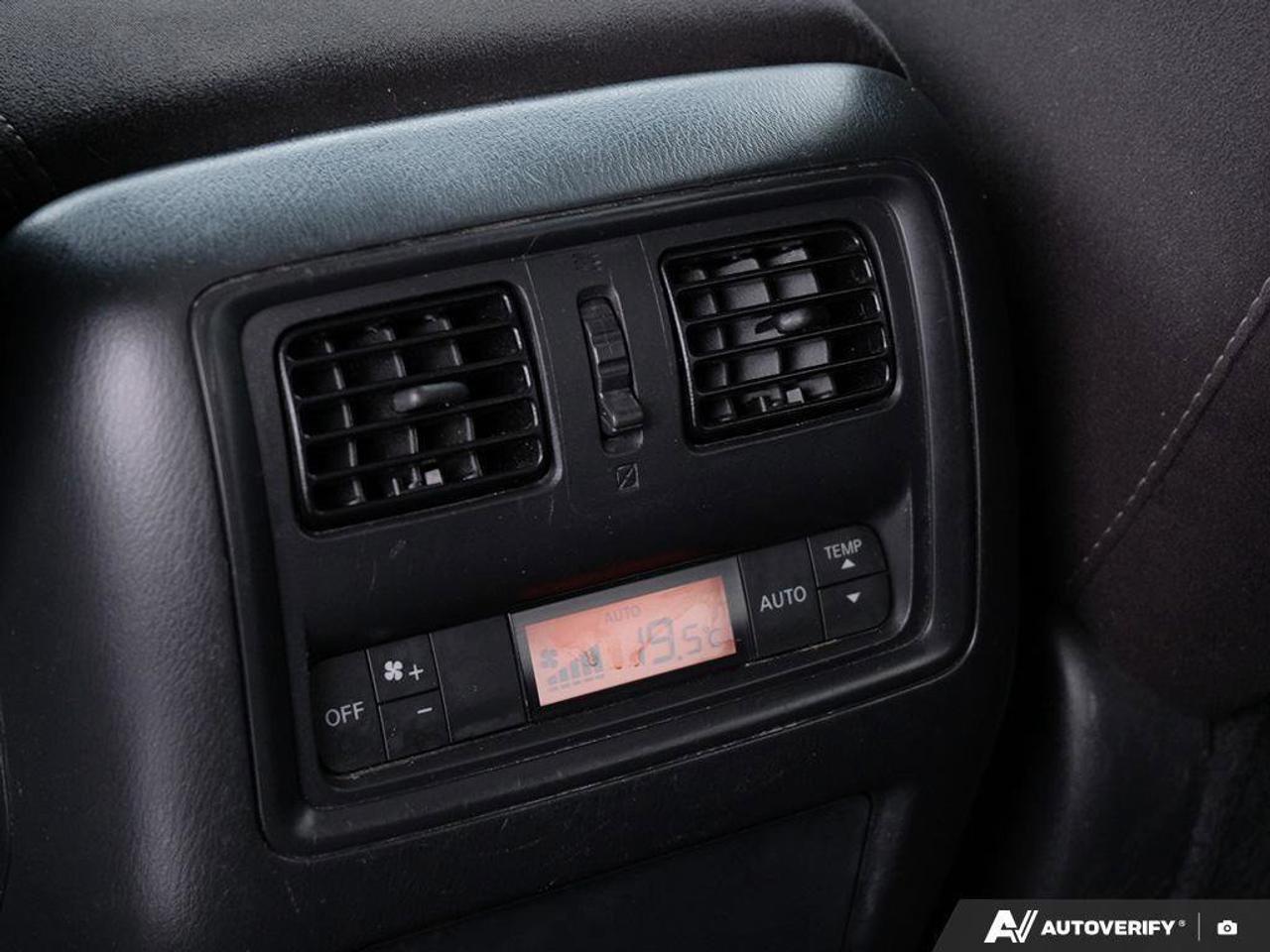 2016 Nissan Pathfinder  Photo