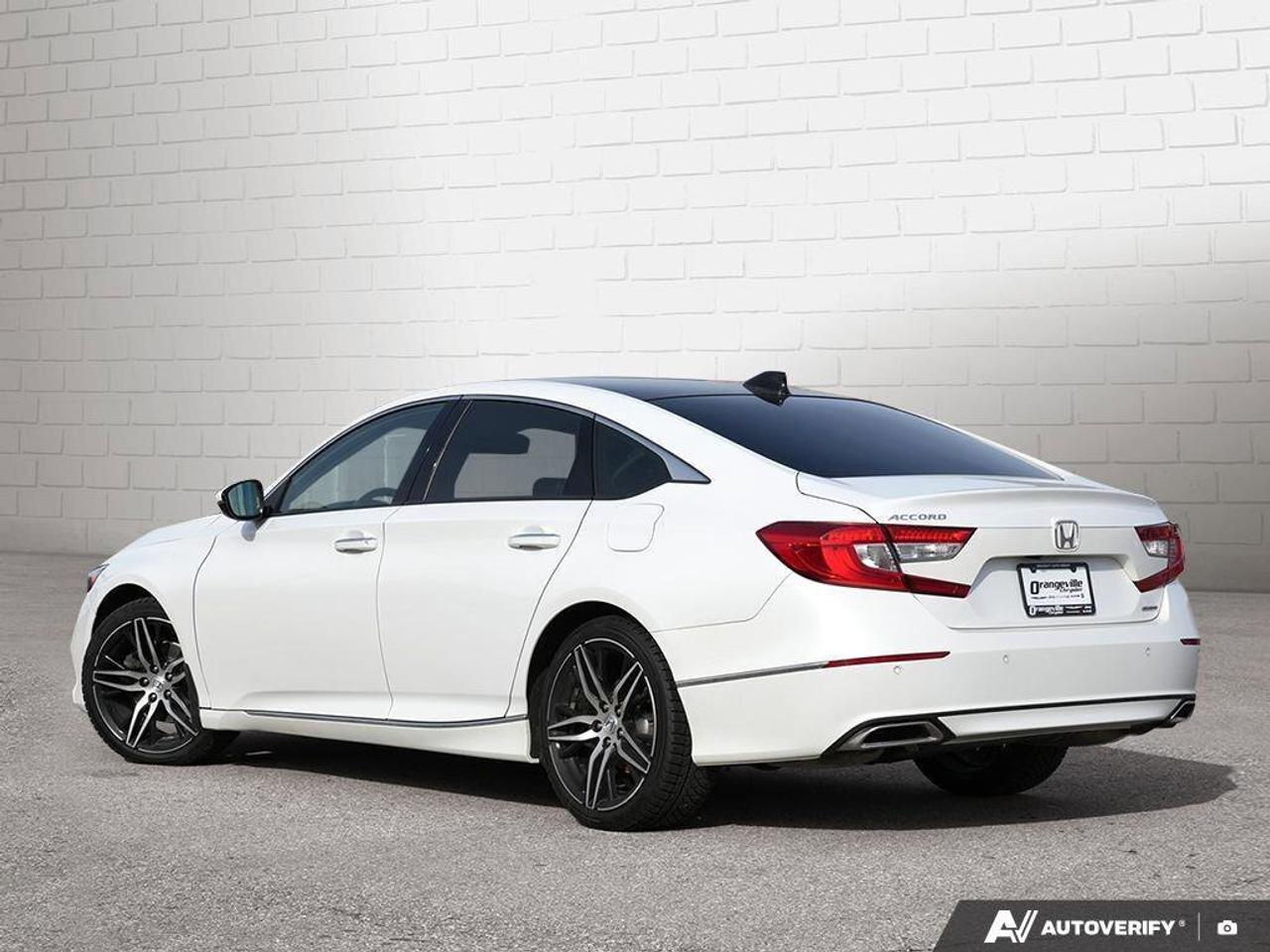 2021 Honda Accord Sedan  Photo3