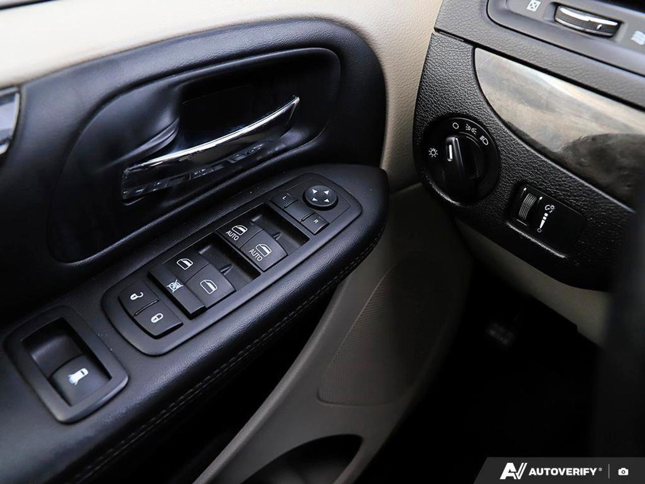 2017 Dodge Grand Caravan  Photo