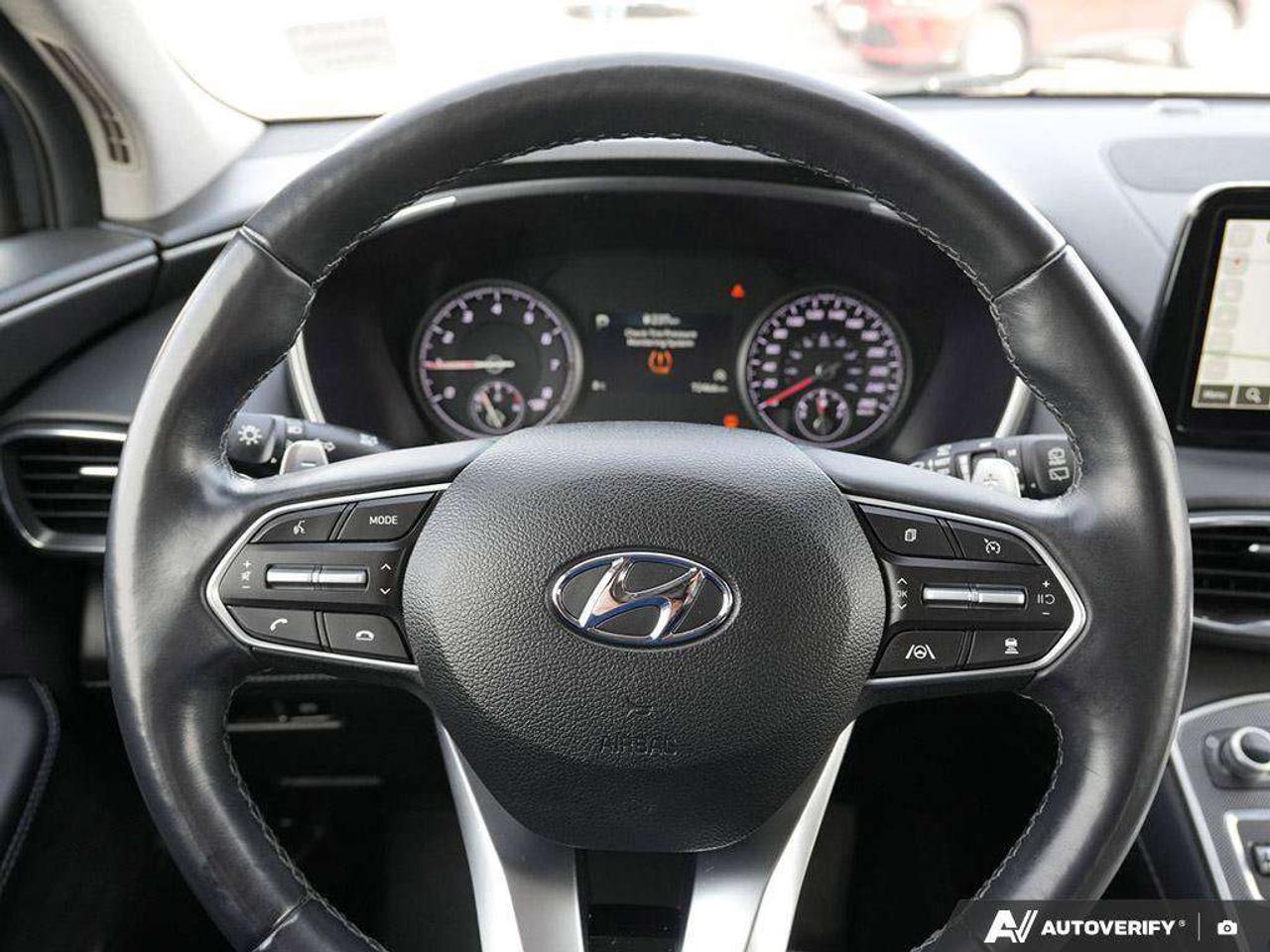 2023 Hyundai Santa Fe preferred AWD, 2.5L, ALLOYS, SNOWS, AWD, LEATHER, CERTIFIED PREOWNED! Photo