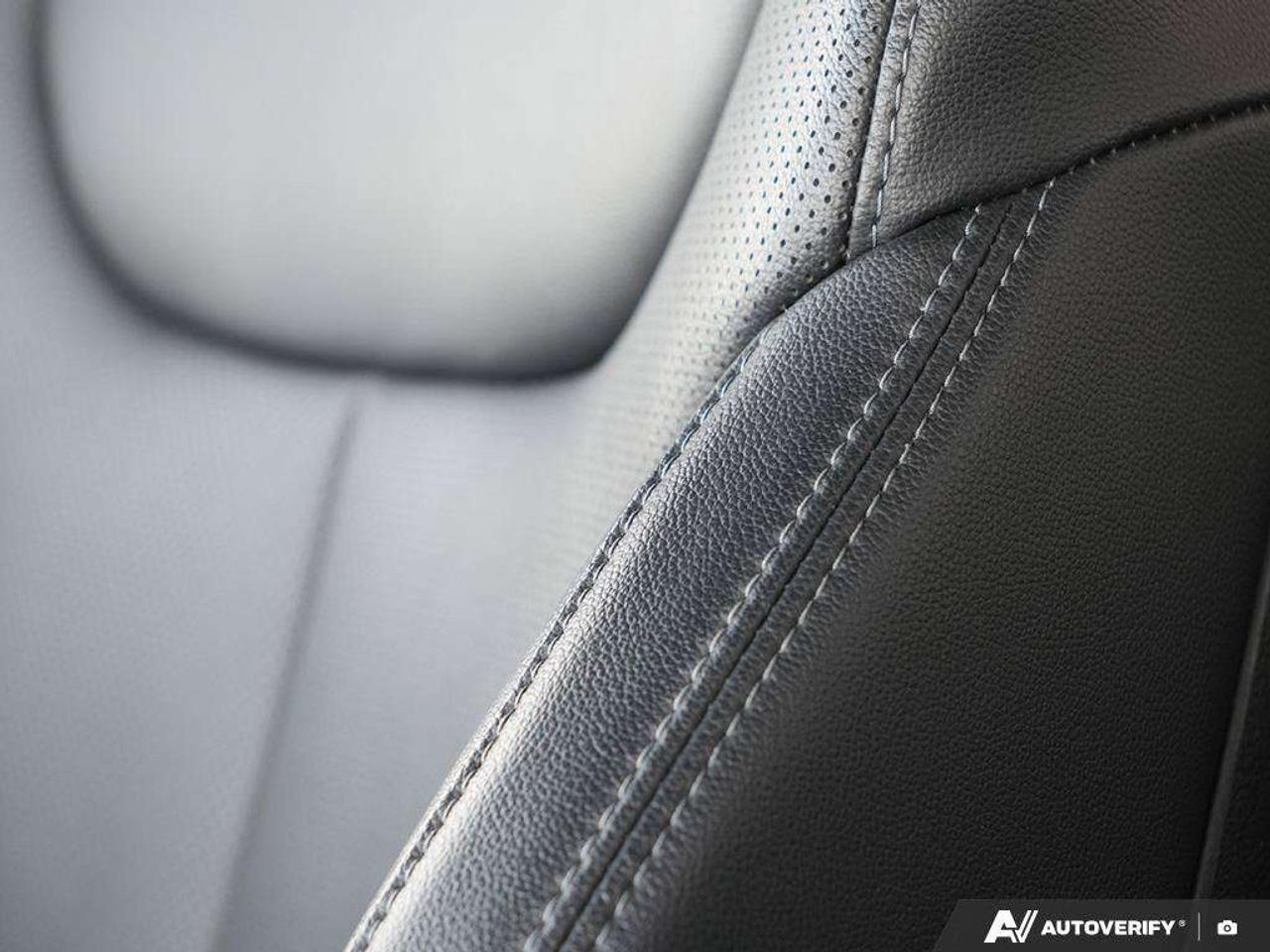 2023 Hyundai Santa Fe preferred AWD, 2.5L, ALLOYS, SNOWS, AWD, LEATHER, CERTIFIED PREOWNED! Photo