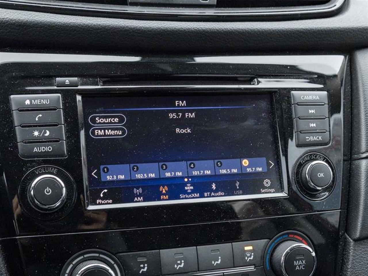 2019 Nissan Rogue SV FWD CVT Photo