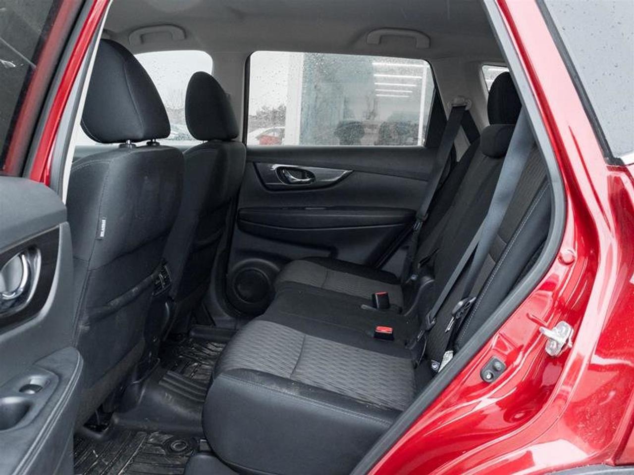 2019 Nissan Rogue SV FWD CVT Photo