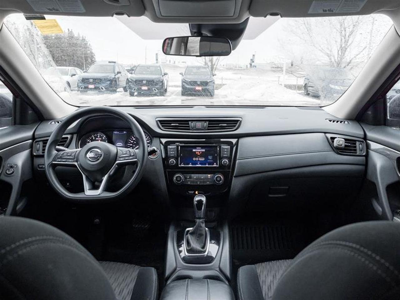 2019 Nissan Rogue SV FWD CVT Photo