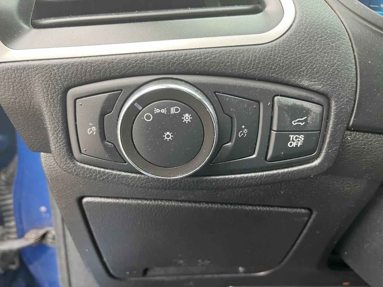 2022 Ford Edge SEL AWD Photo