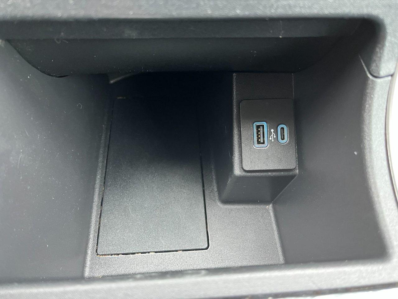 2022 Ford Edge SEL AWD Photo