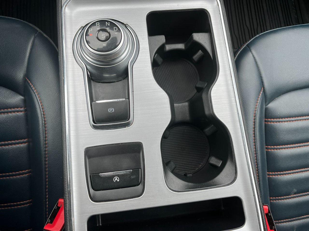 2022 Ford Edge SEL AWD Photo