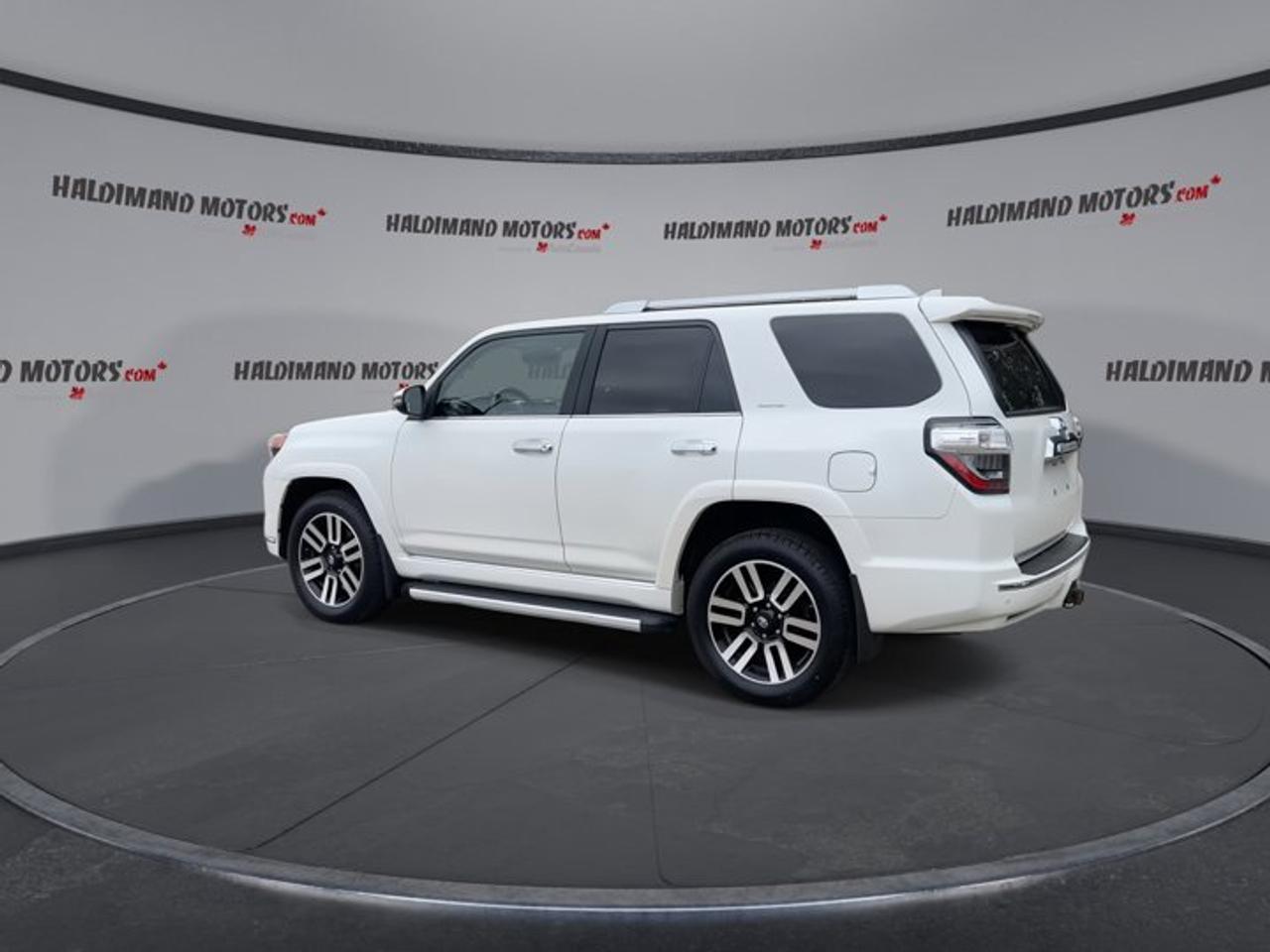 2021 Toyota 4Runner Limited 4WD | One owner | Leather Seats Photo