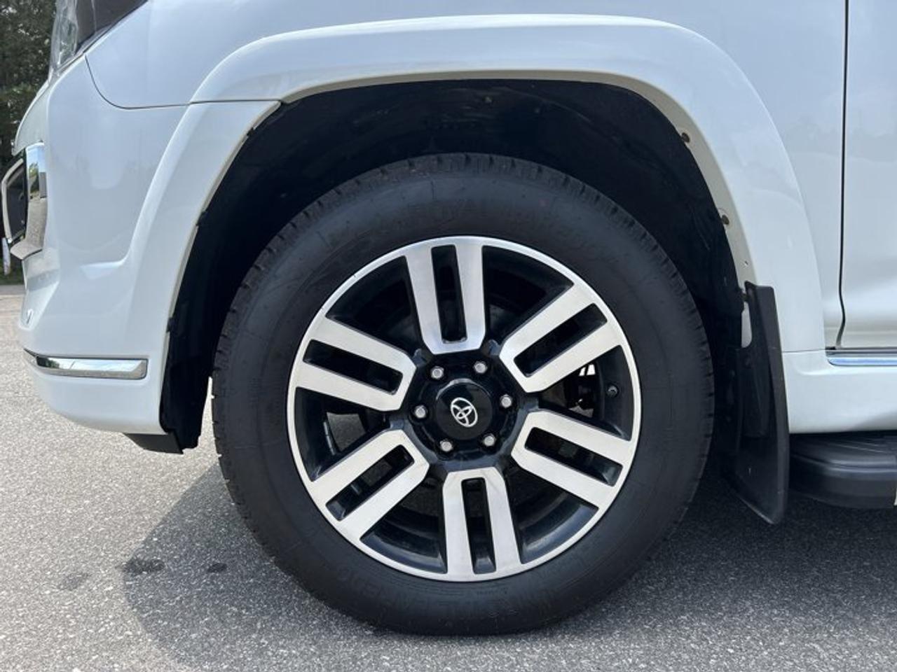 2021 Toyota 4Runner Limited 4WD | One Owner | Vent. Front Seats | Leather Seats Photo