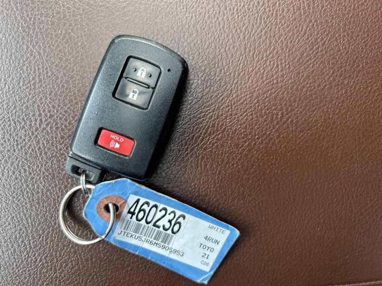 2021 Toyota 4Runner Limited 4WD | One Owner | Vent. Front Seats | Leather Seats Photo