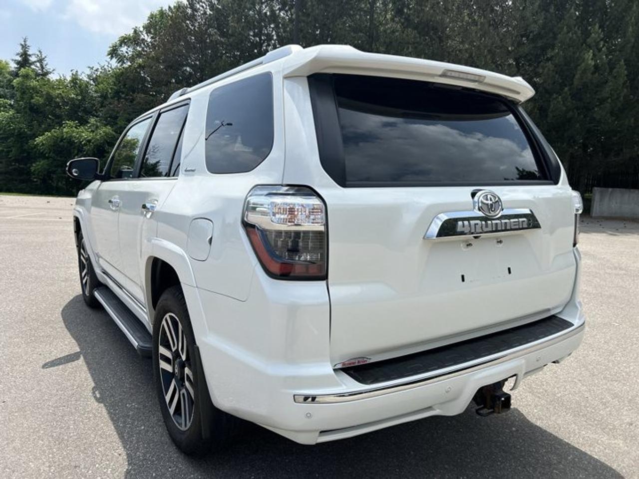 2021 Toyota 4Runner Limited 4WD | One Owner | Vent. Front Seats | Leather Seats Photo