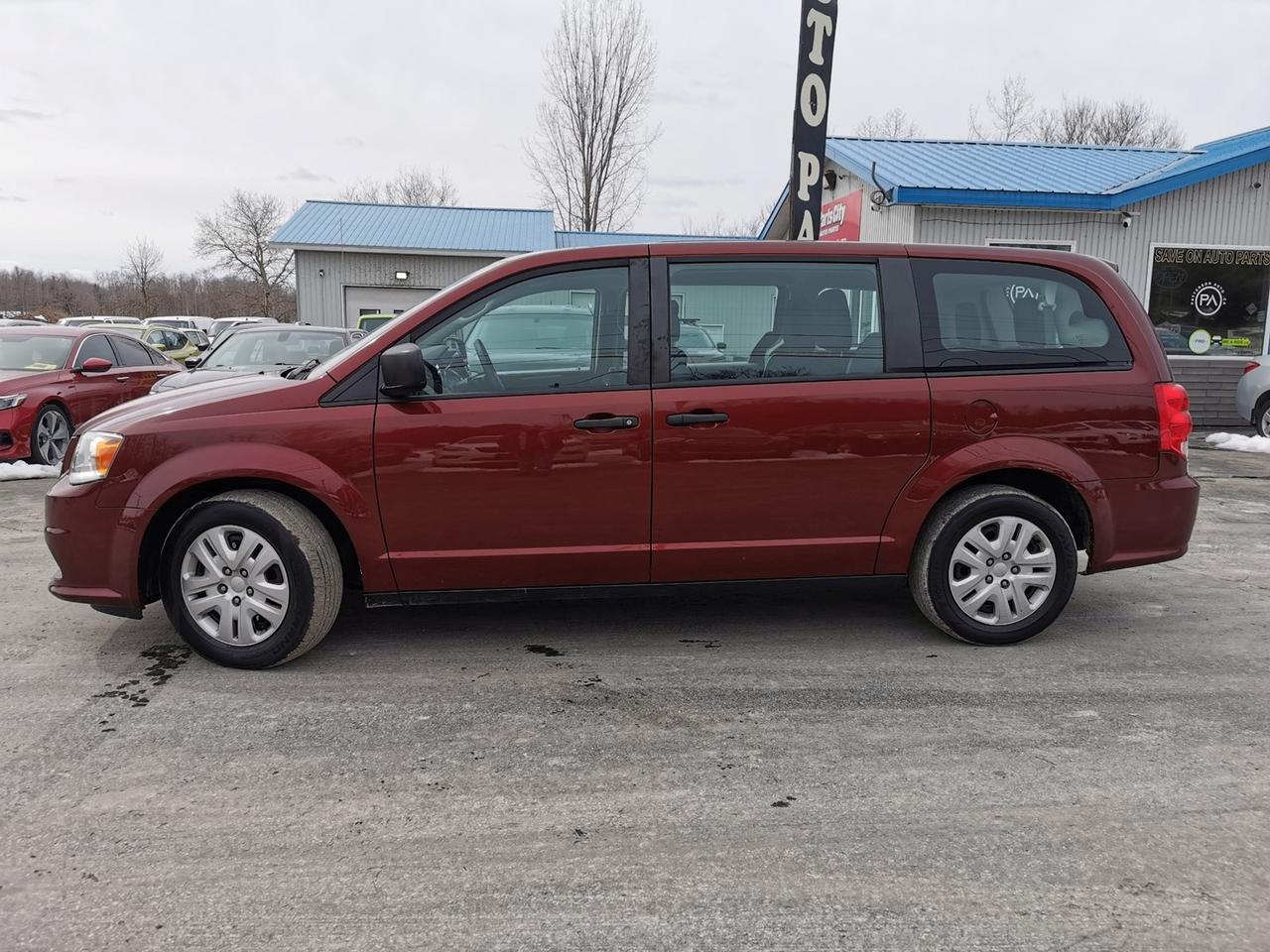 2019 Dodge Grand Caravan SE Photo