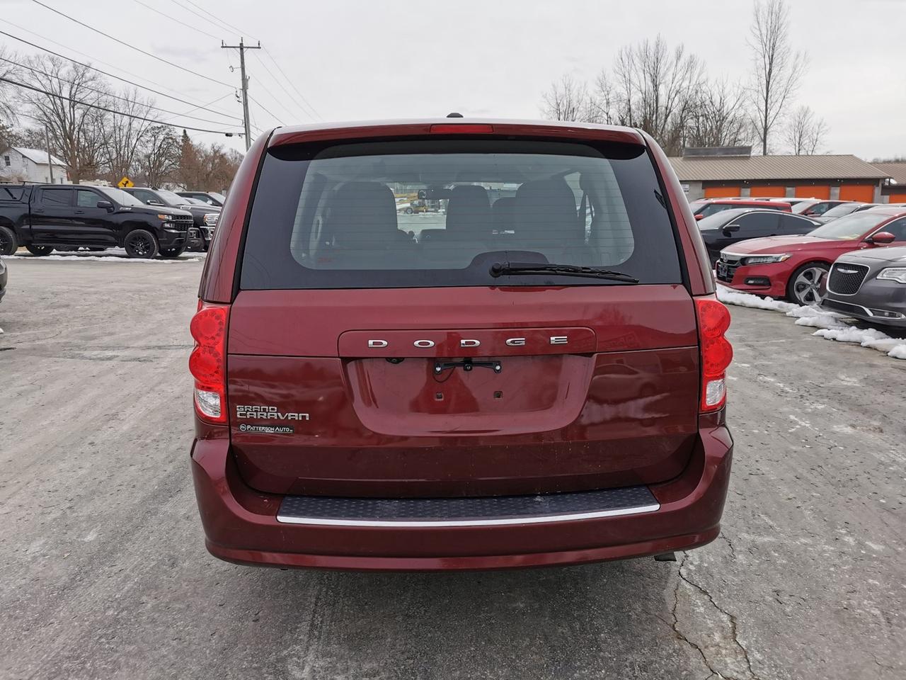 2019 Dodge Grand Caravan SE Photo