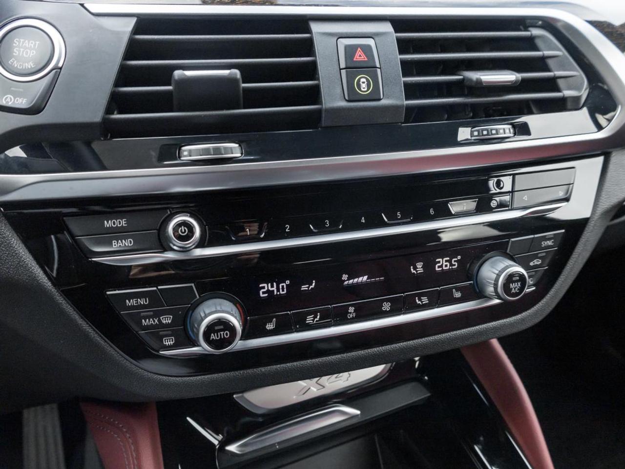 2021 BMW X4 xDrive30i Photo