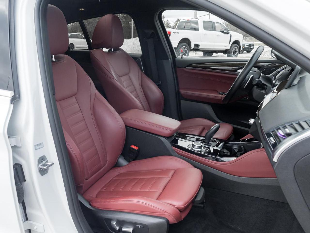 2021 BMW X4 xDrive30i Photo