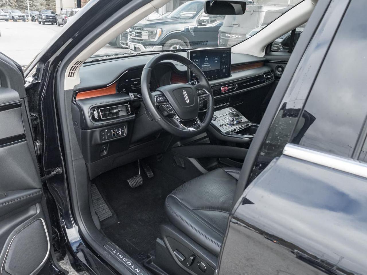 2022 Lincoln Nautilus RESERVE Photo