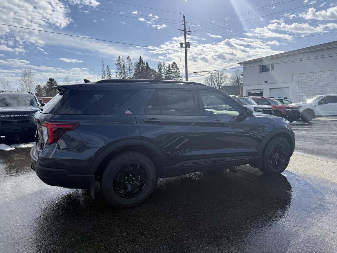 2023 Ford Explorer Timberline 4WD Photo4
