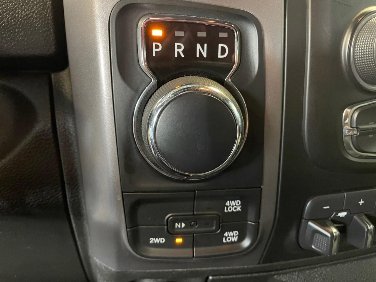 13737026
