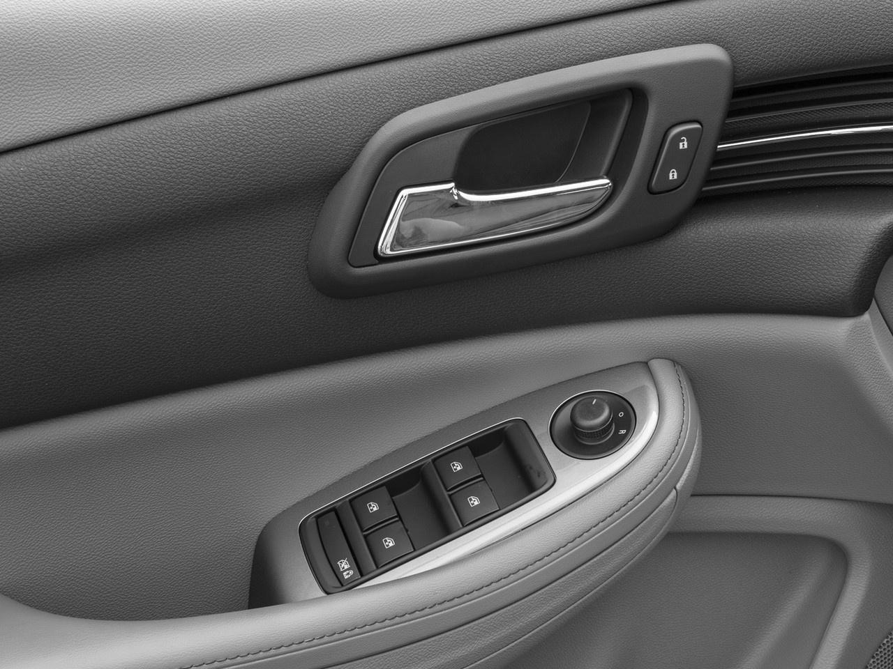 2015 Chevrolet Malibu 4dr Sdn LT w/1LT Photo