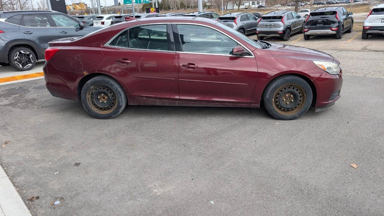 2015 Chevrolet Malibu 4dr Sdn LT w/1LT Photo