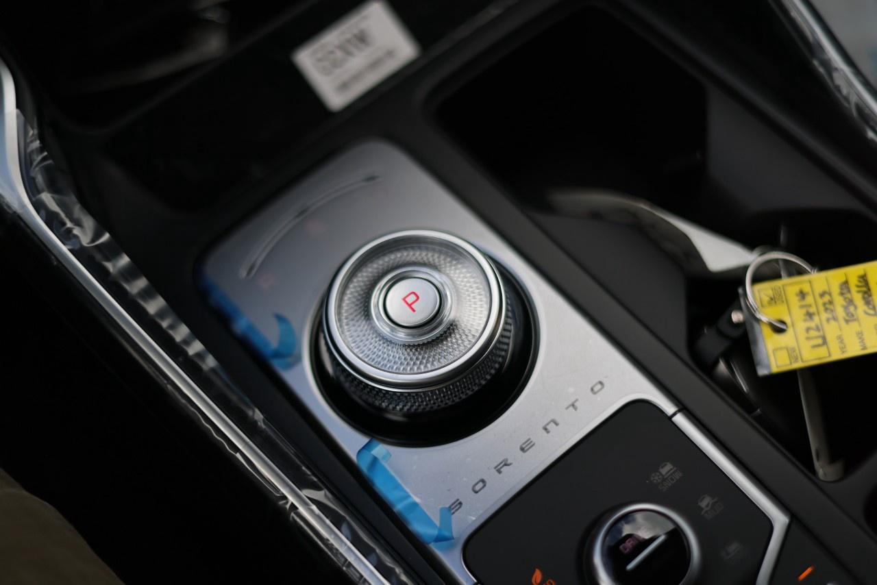 2026 Kia Sorento Hybrid EX AWD Photo
