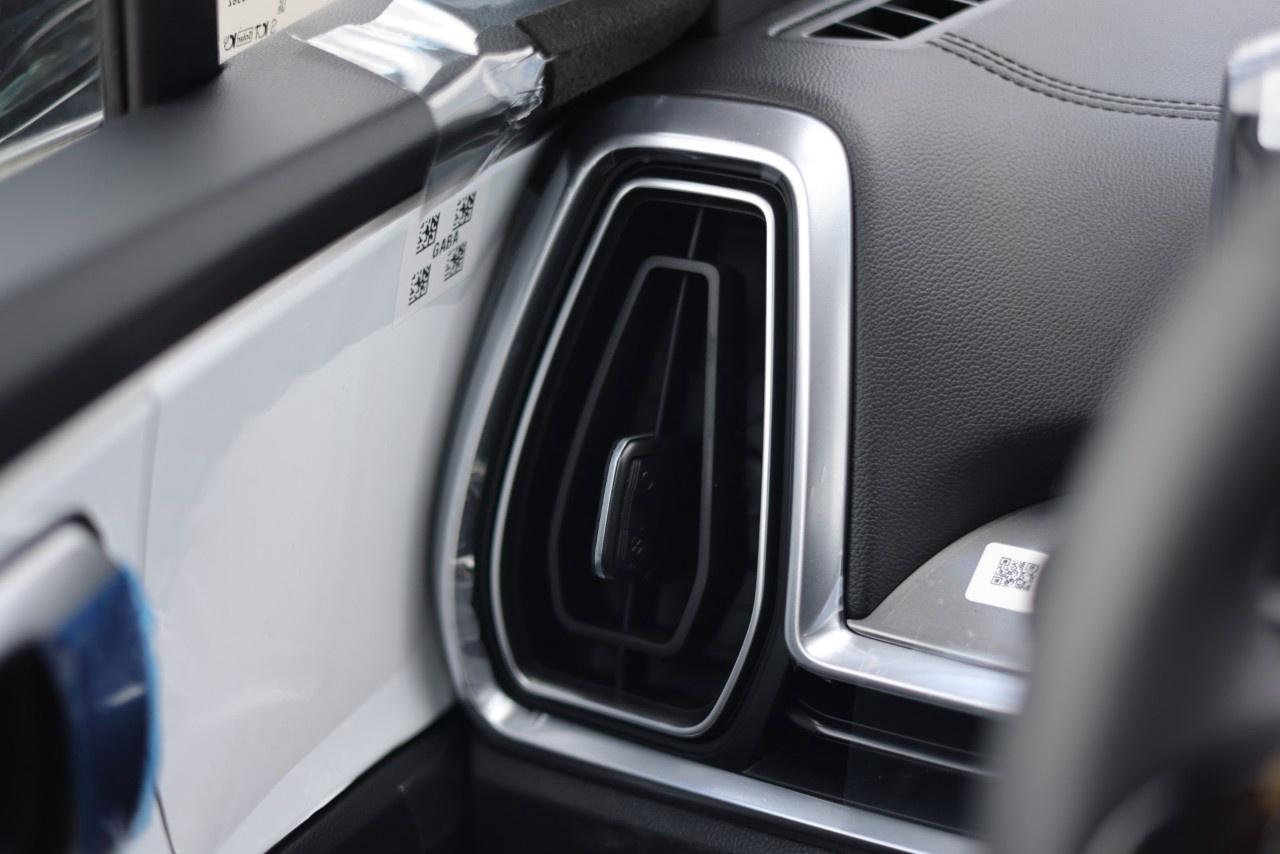 2026 Kia Sorento Hybrid EX AWD Photo