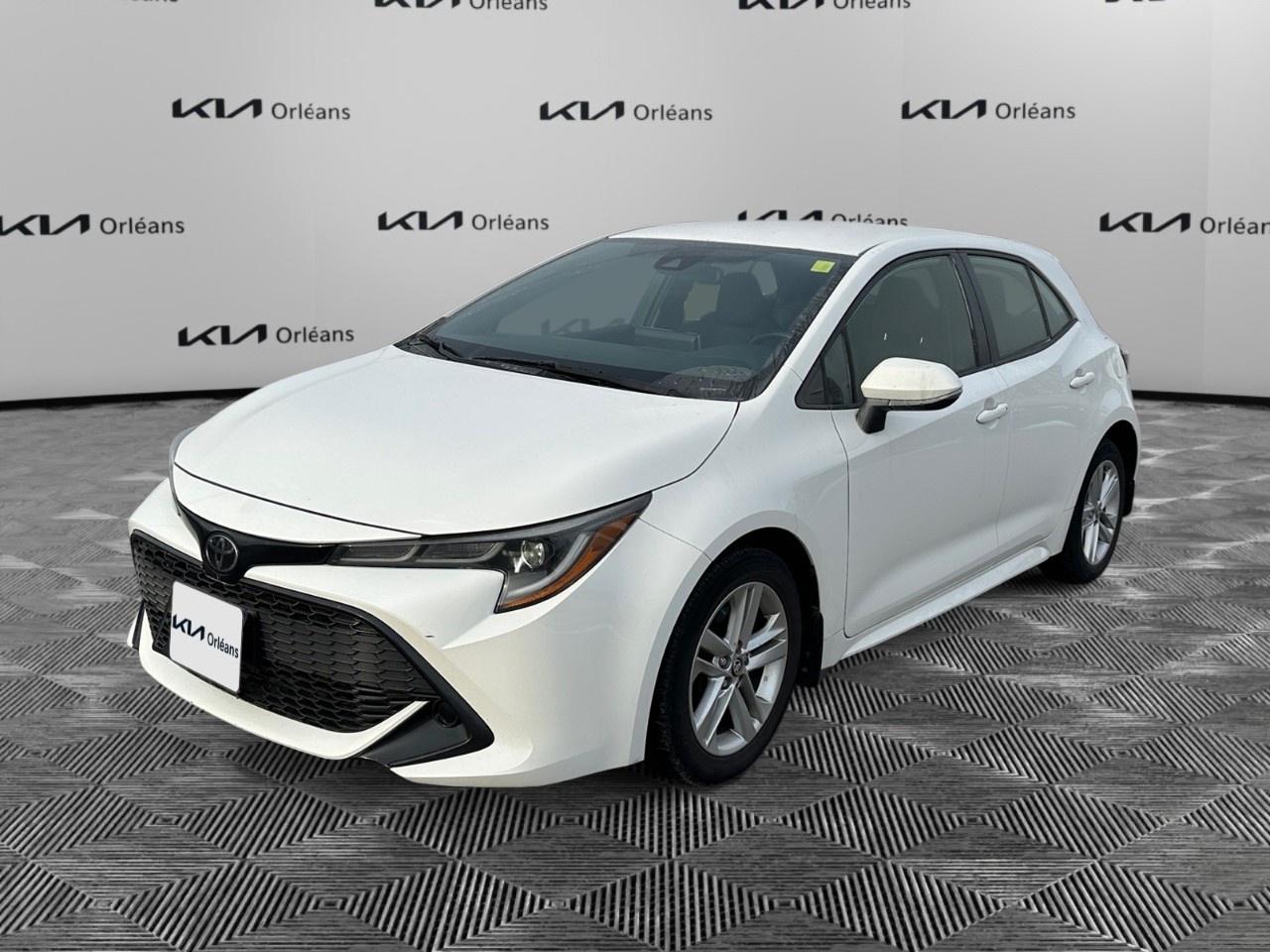2021 Toyota Corolla Hatchback CVT Photo