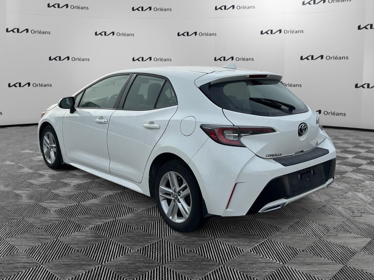 2021 Toyota Corolla Hatchback CVT Photo