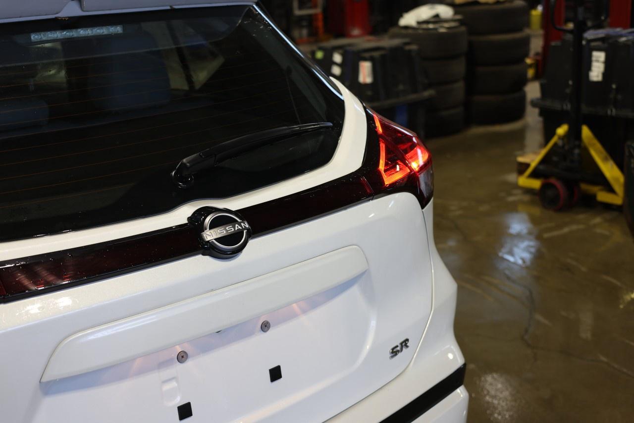 2023 Nissan Kicks SR FWD Photo