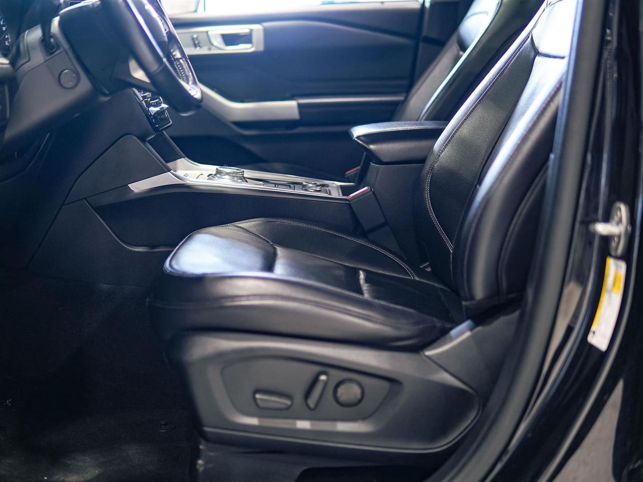 2021 Ford Explorer LIMITED | 4WD | NO ACCIDENTS | CAPTAIN PKG Photo