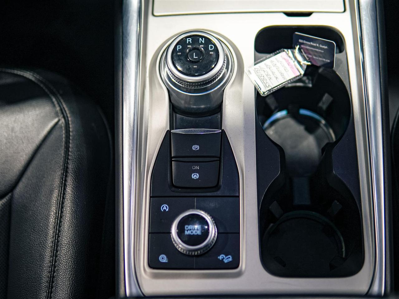 2021 Ford Explorer LIMITED | 4WD | NO ACCIDENTS | CAPTAIN PKG Photo