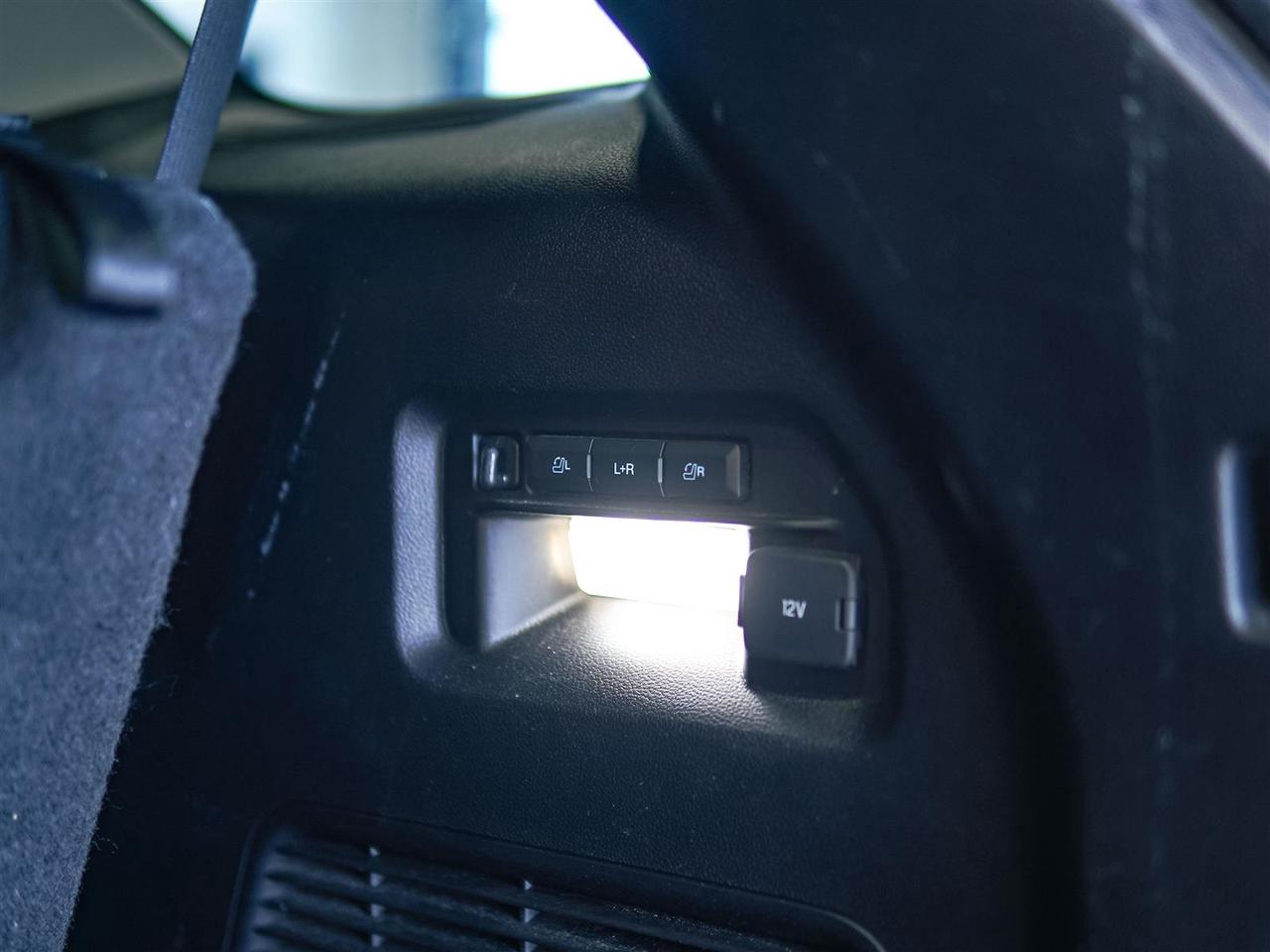 2021 Ford Explorer LIMITED | 4WD | NO ACCIDENTS | CAPTAIN PKG Photo