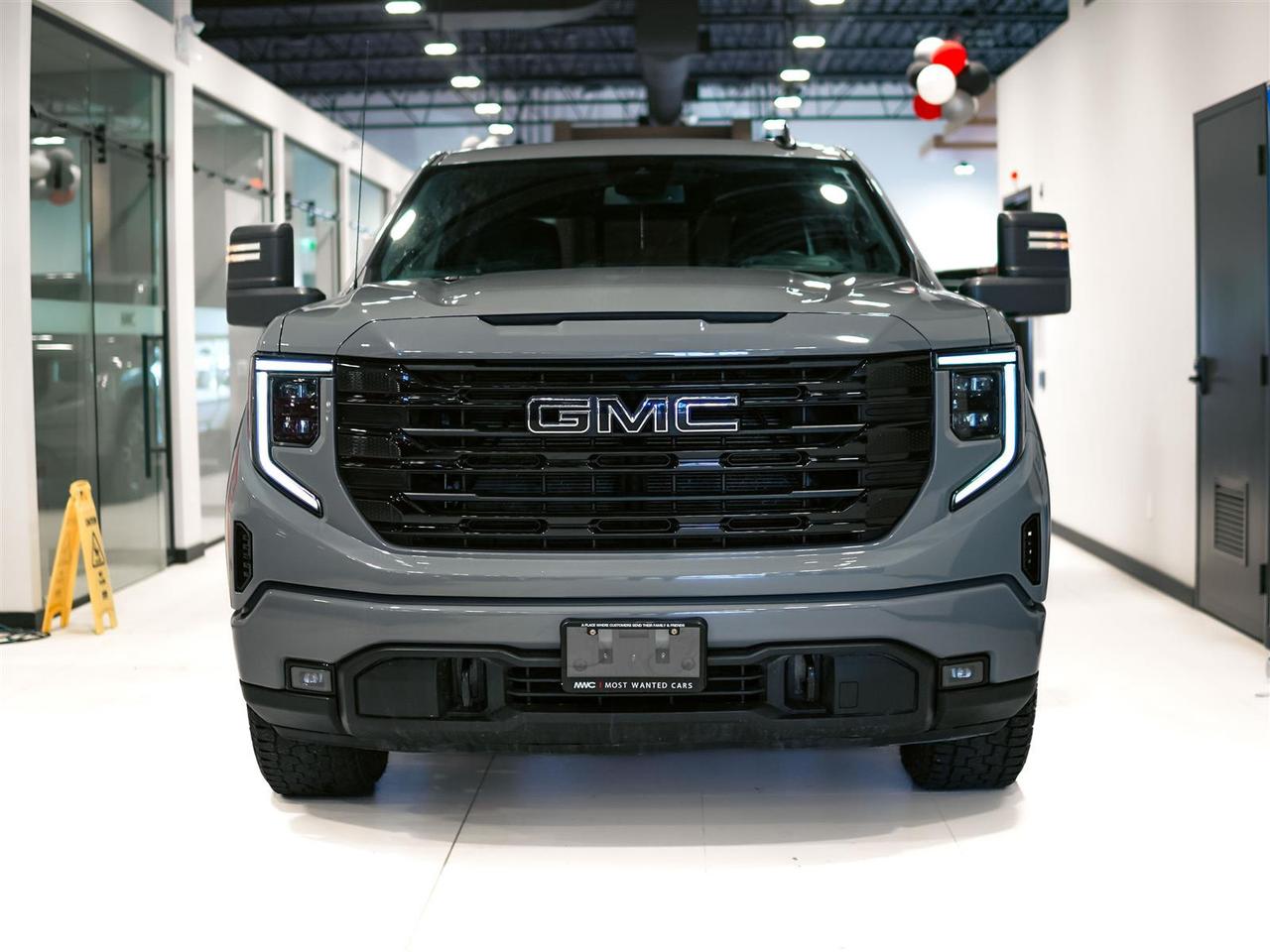 2024 GMC Sierra 1500 ELEVATION CREW CAB | 4X4 | PREF PKG | 5.3 V8 | NO ACCIDENTS Photo