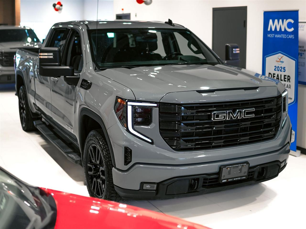 2024 GMC Sierra 1500 ELEVATION CREW CAB | 4X4 | PREF PKG | 5.3 V8 | NO ACCIDENTS Photo