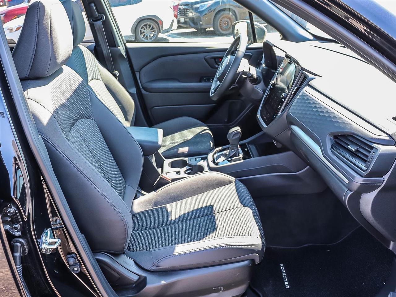 2025 Subaru Forester TOURING Photo