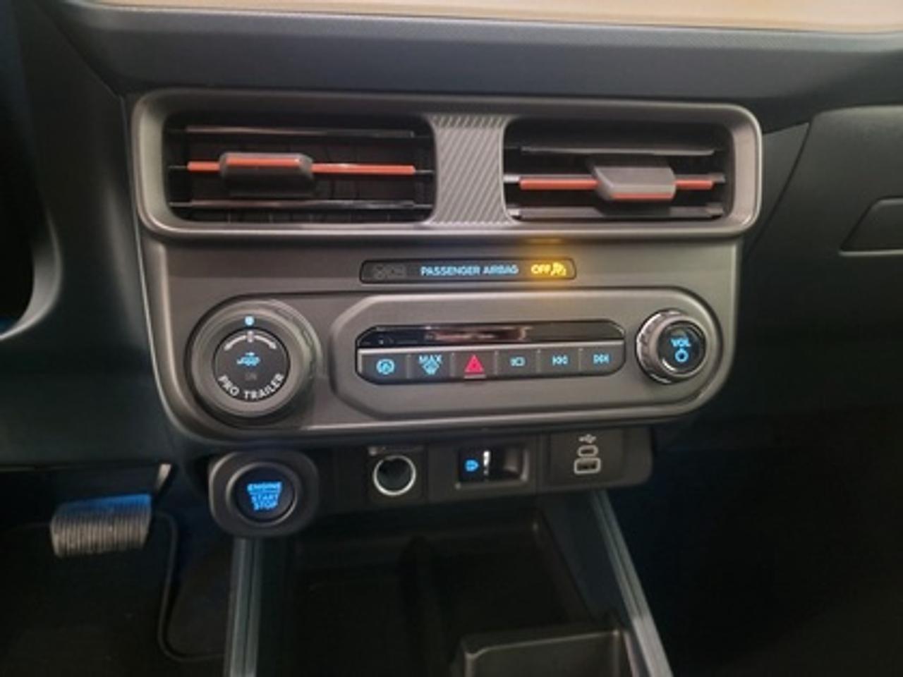 13737314