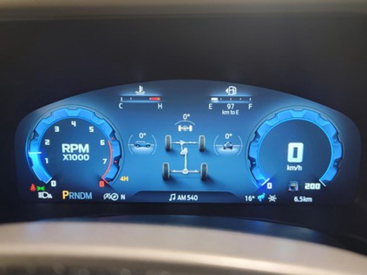 13737320