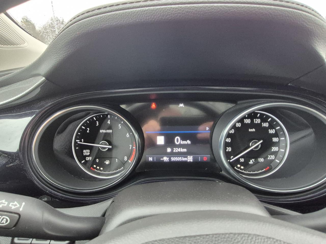 2022 Buick Encore GX, AWD, LOCAL TRADE, WINTERS ON RIMS INCLUDED! Photo