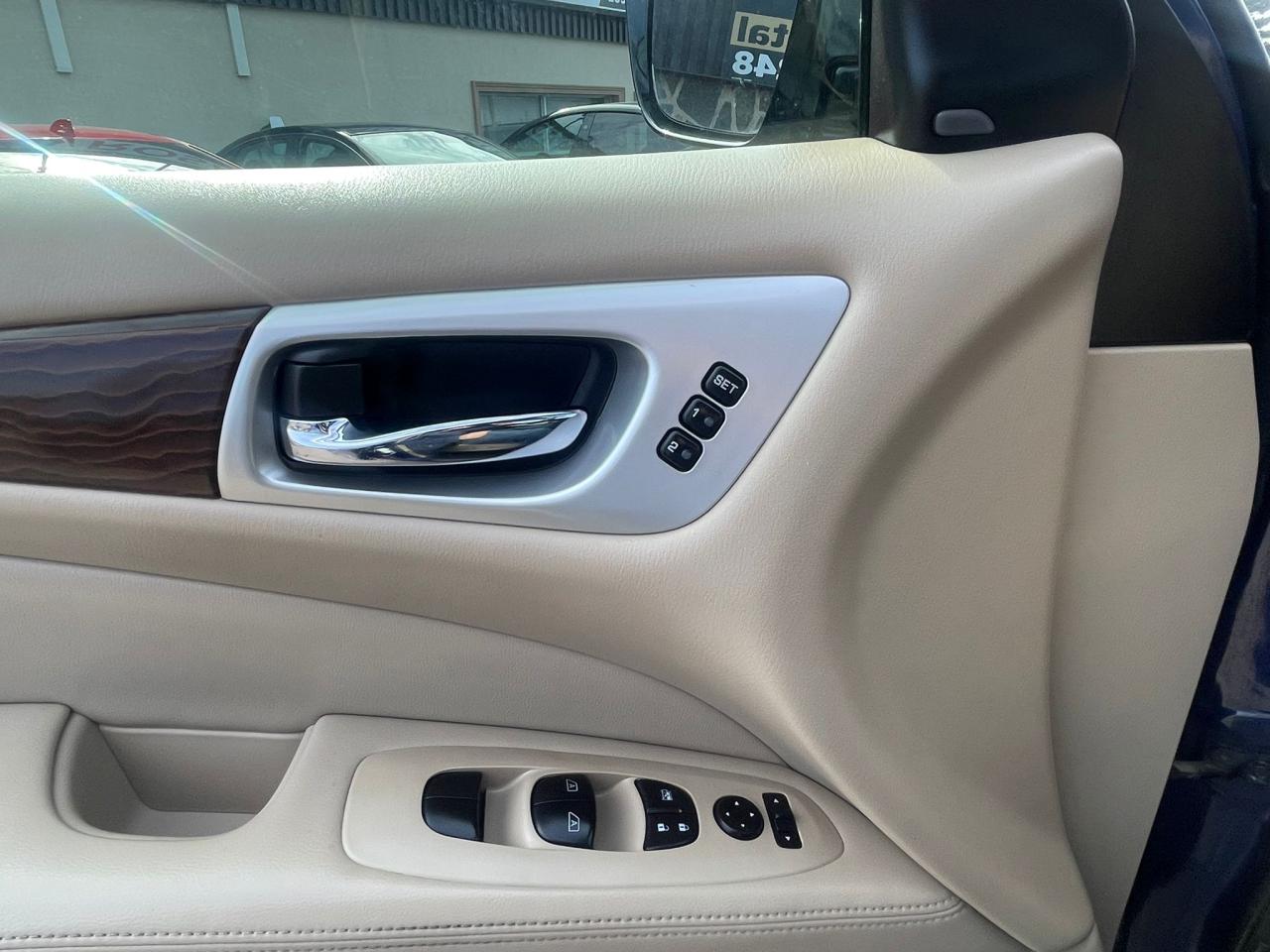 2017 Nissan Pathfinder Platinum 4WD NAVI 360 CAMERA DVD LEATHER TOW SUNRO Photo