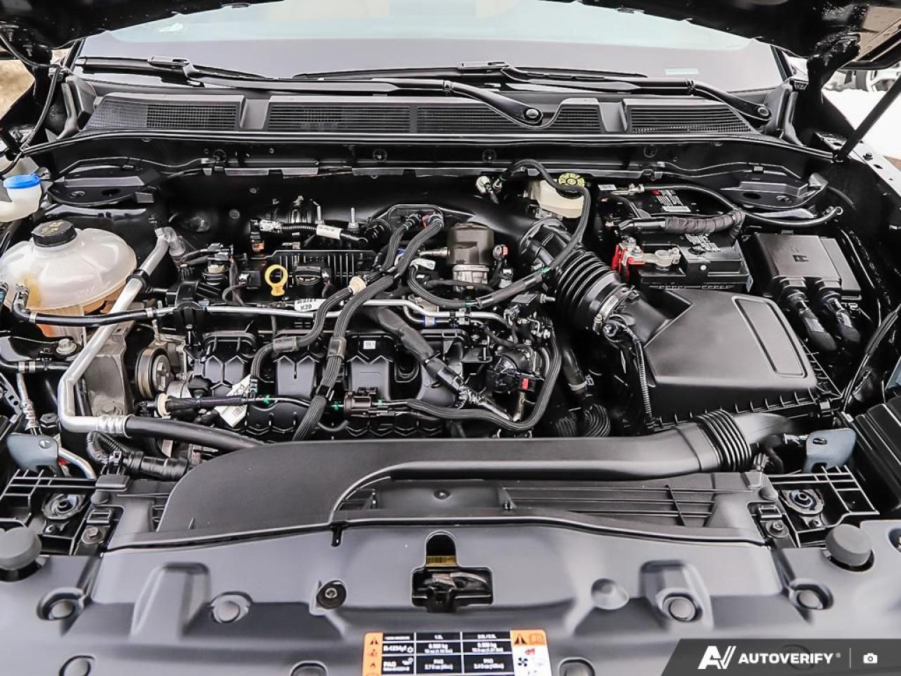 2022 Lincoln Corsair Reserve,AWD,LOW KM'S,NAVI,PANO,PWR T/GATE,LEATHER Photo