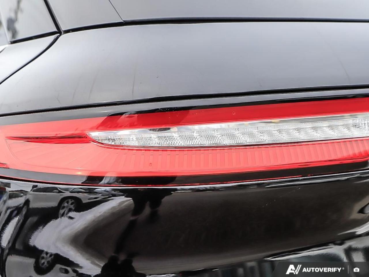 2022 Lincoln Corsair Reserve,AWD,LOW KM'S,NAVI,PANO,PWR T/GATE,LEATHER Photo