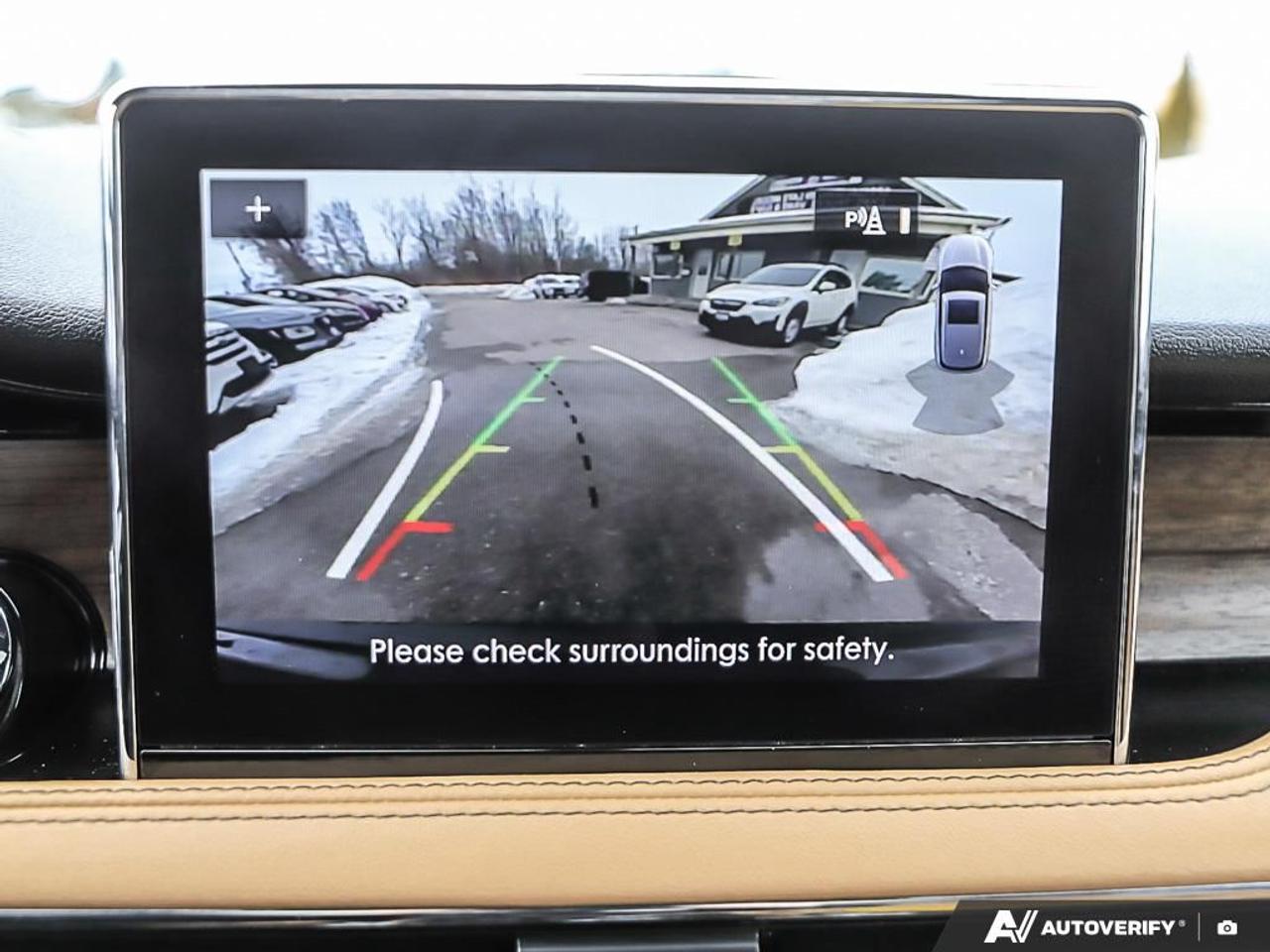 2022 Lincoln Corsair Reserve,AWD,LOW KM'S,NAVI,PANO,PWR T/GATE,LEATHER Photo