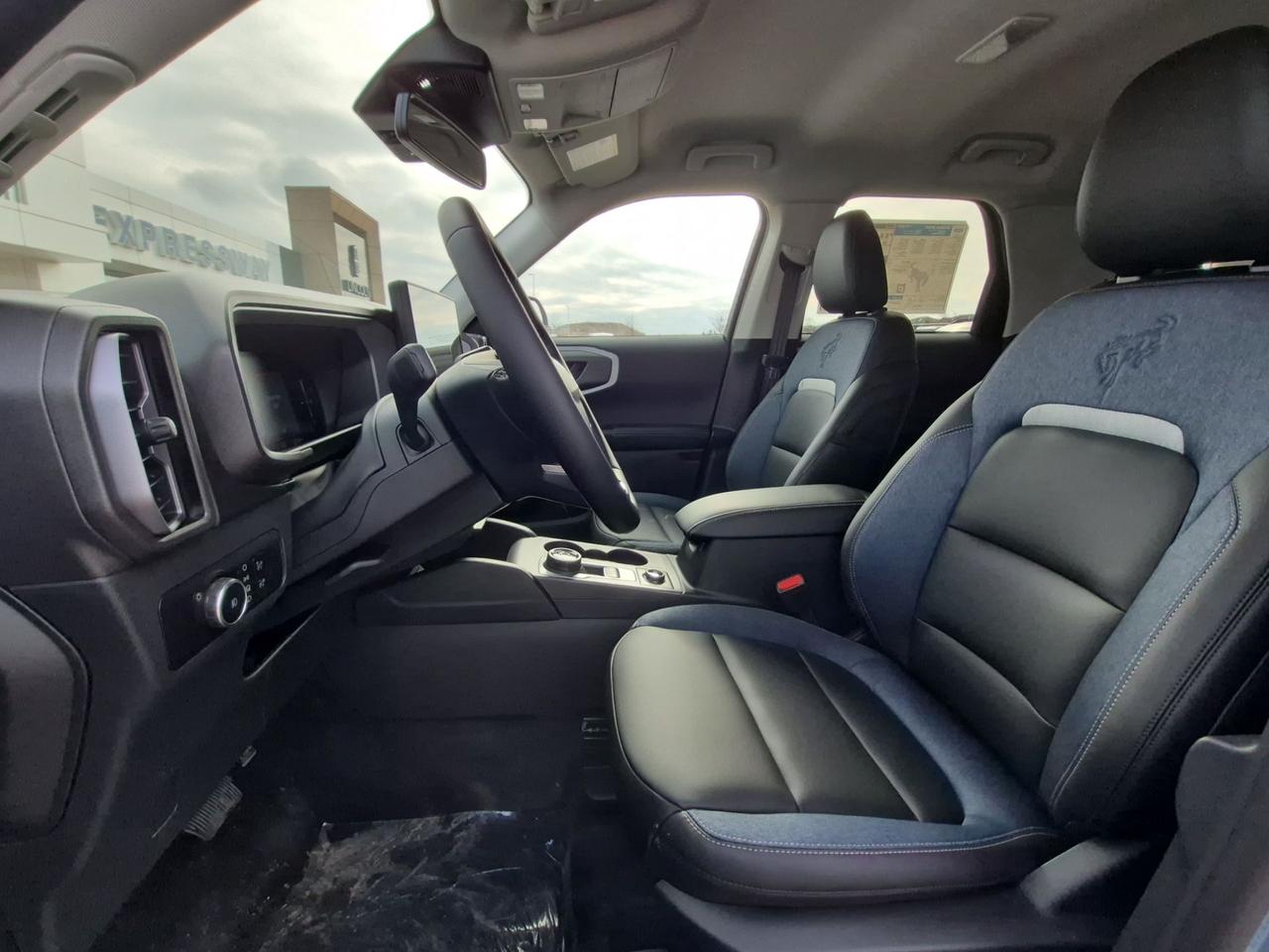 2026 Ford Bronco Sport OUTER BANKS,TECH PKG,ADAPTIVE CRUISE,REMOTE START Photo